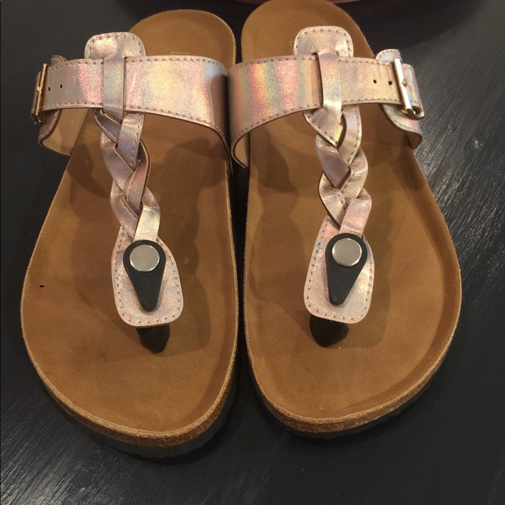 Women’s sandals